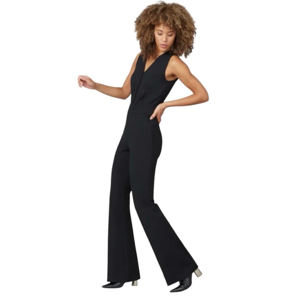 SPANX- The perfect Jumpsuit Sleeveless Black